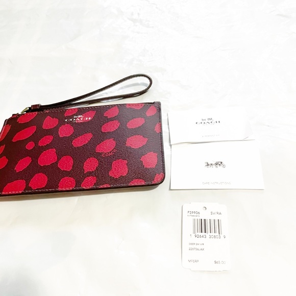 Coach  Wristlet Raspberry - Picture 3 of 7